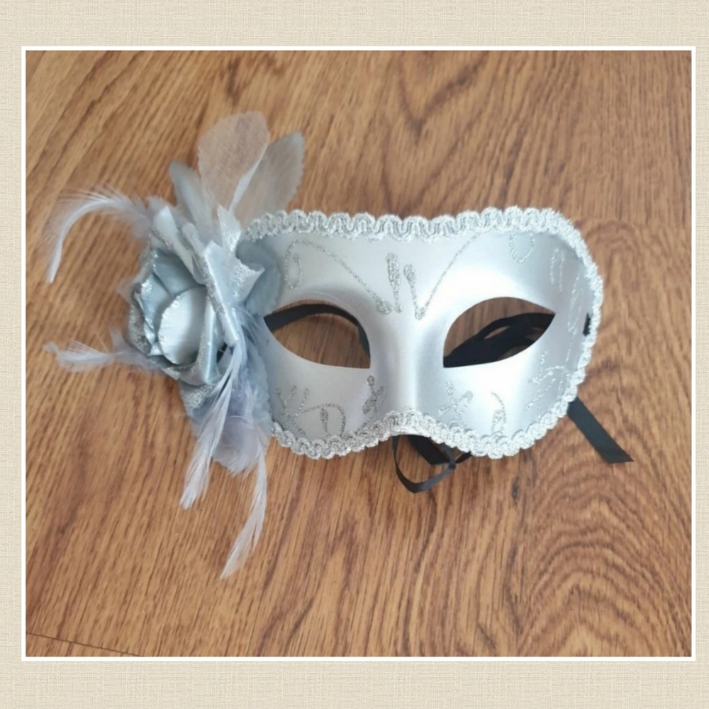 Masquerade mask